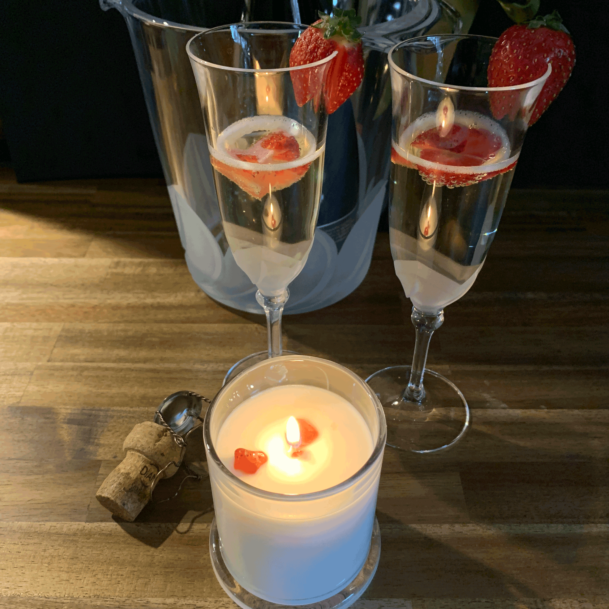 Sparkling Strawberry Soy Wax Candle - Medium